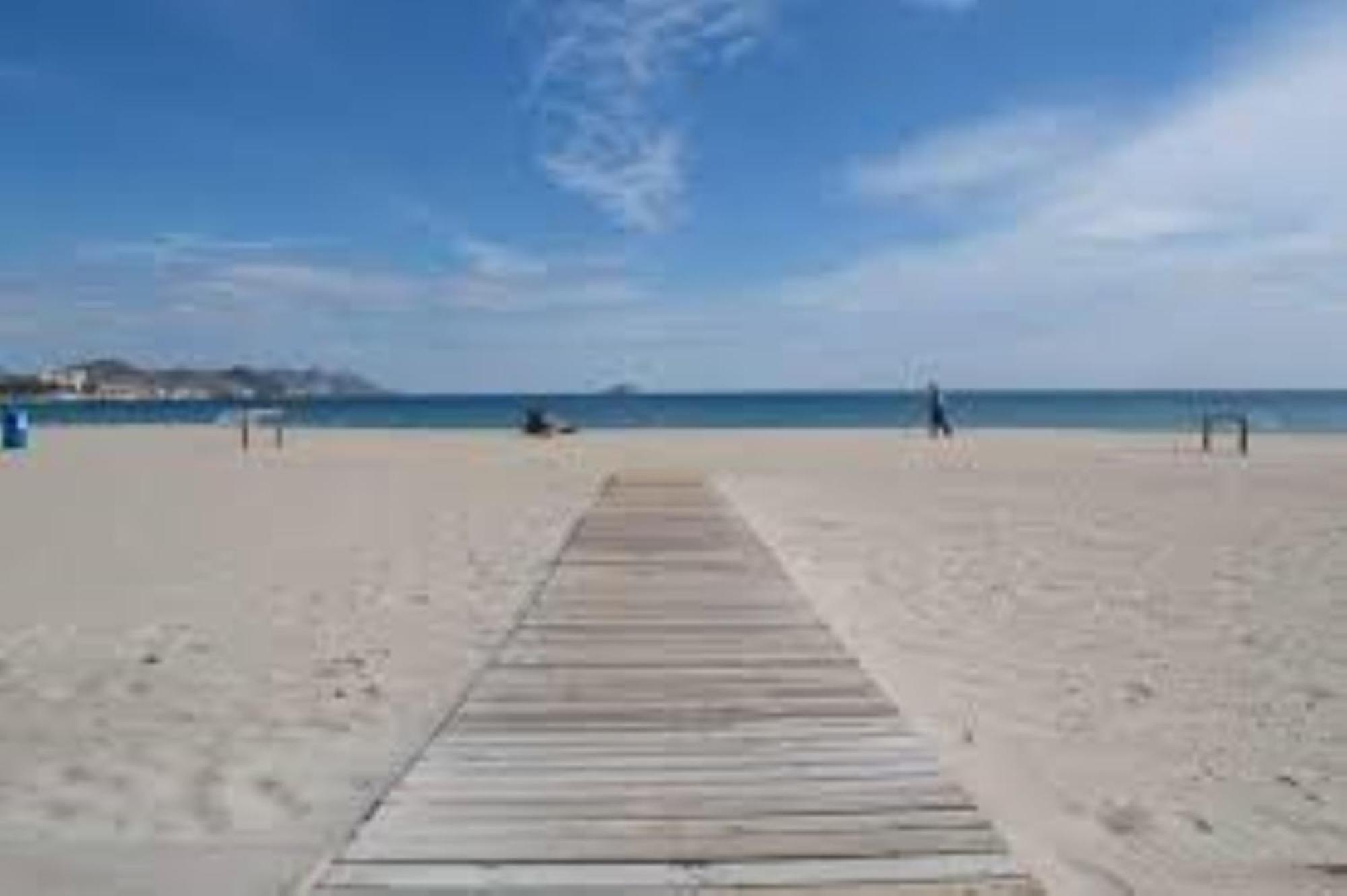 Vive La Vila Cozy Apartment By The Beach Villajoyosa Bagian luar foto