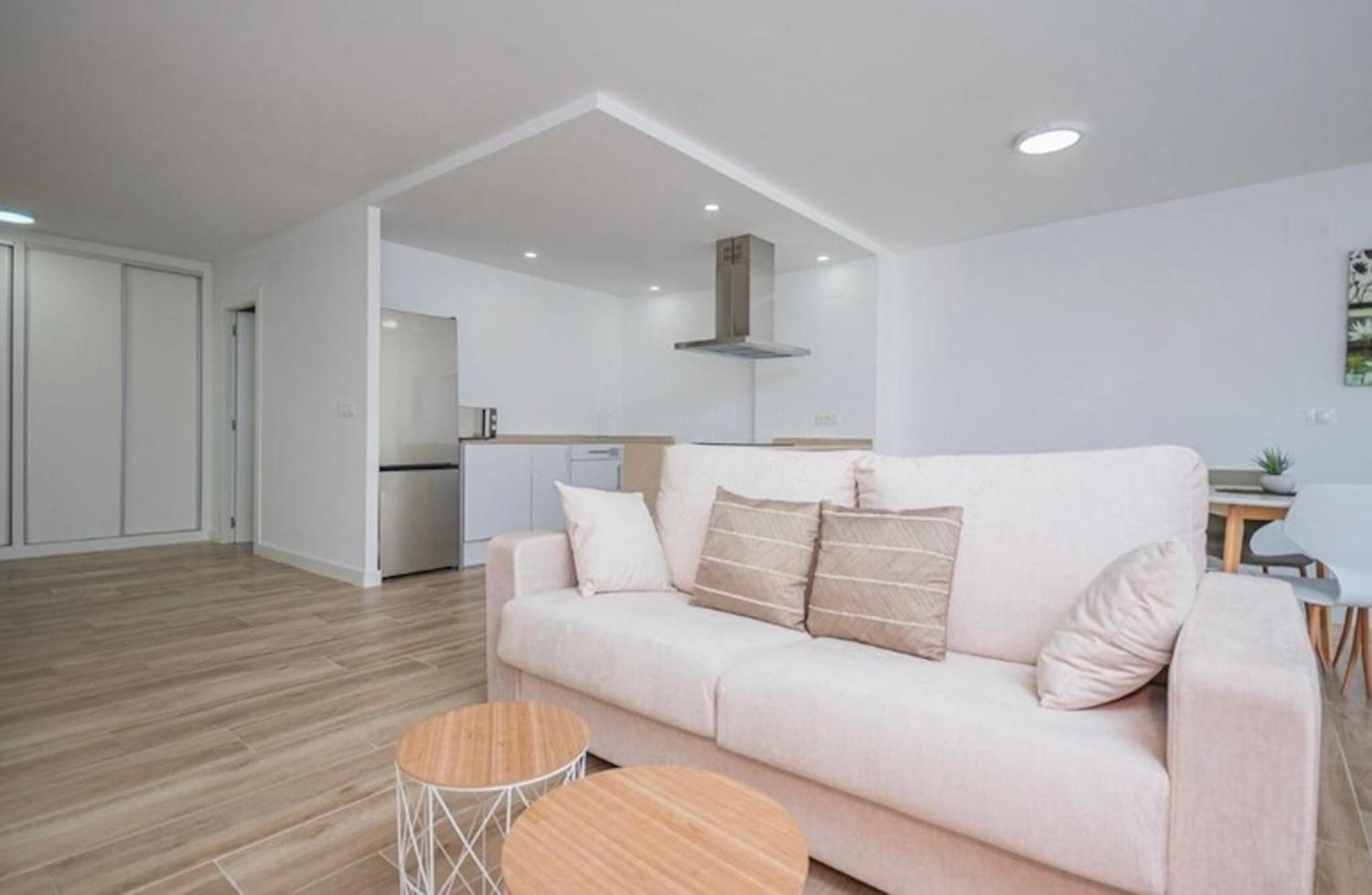 Vive La Vila Cozy Apartment By The Beach Villajoyosa Bagian luar foto